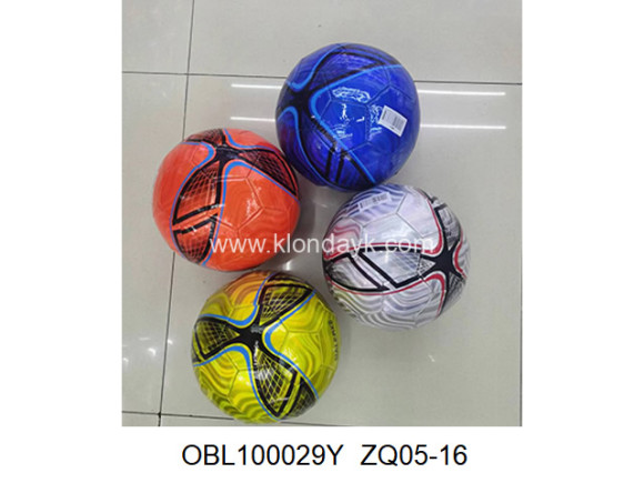 ZQ05-16/1 мяч футбольный PVC размер 5 300 г 4 цвета (149853) ZQ05-16/1 мяч футбольный PVC размер 5 300 г 4 цвета (149853)